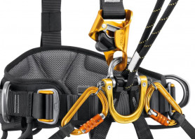 Привязь страховочная PETZL Astro Bod Fast